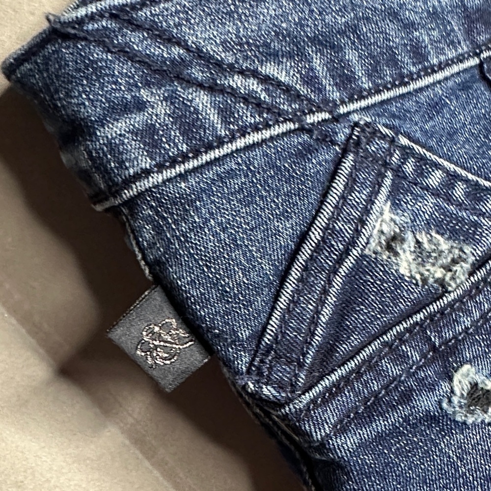 Rock & Republic Blue Studded Distressed Skinny Jeans Size 4L - Picture 8 of 13